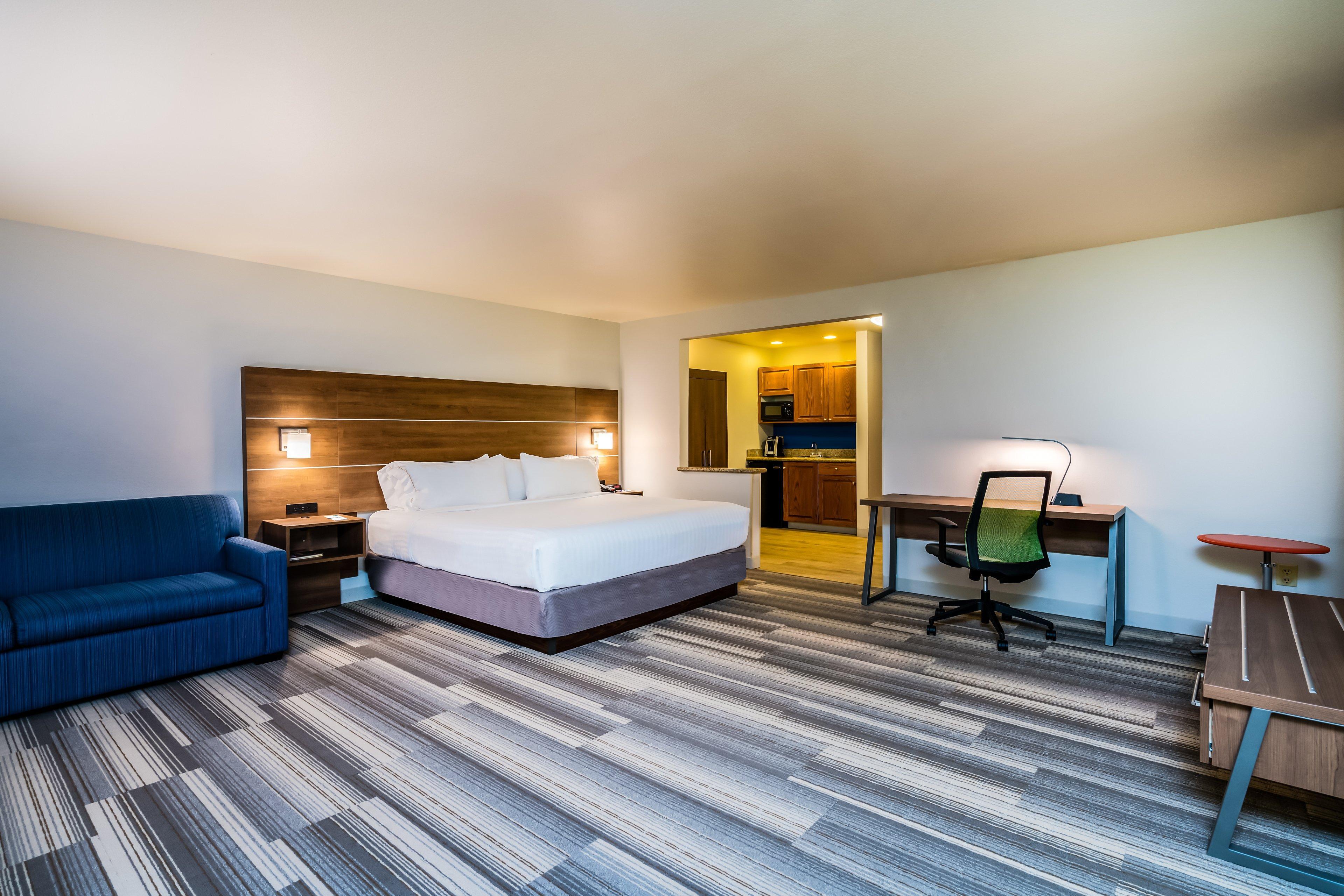 Holiday Inn Express & Suites Rocky Mount Smith Mountain Lake By Ihg Dış mekan fotoğraf
