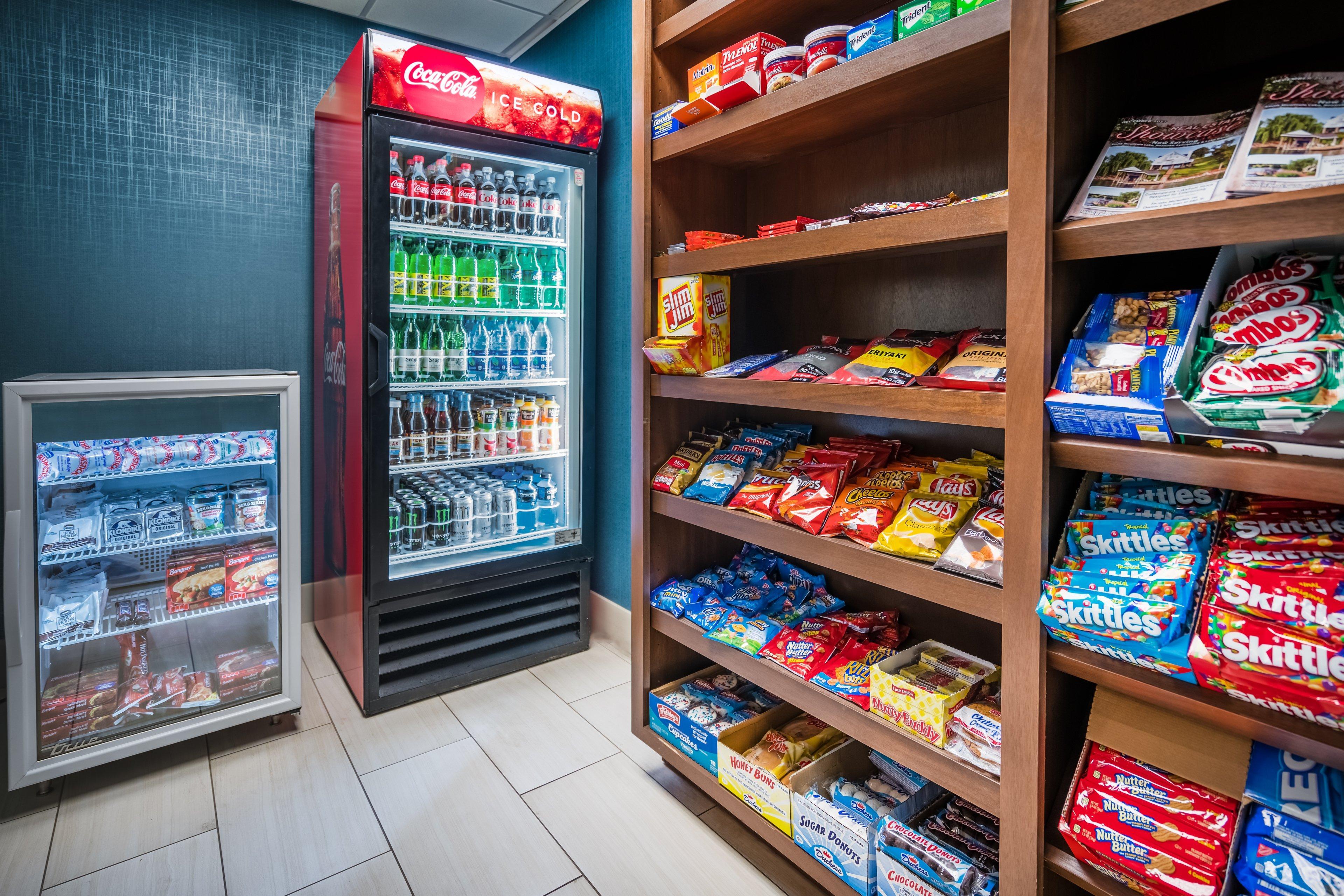 Holiday Inn Express & Suites Rocky Mount Smith Mountain Lake By Ihg Dış mekan fotoğraf