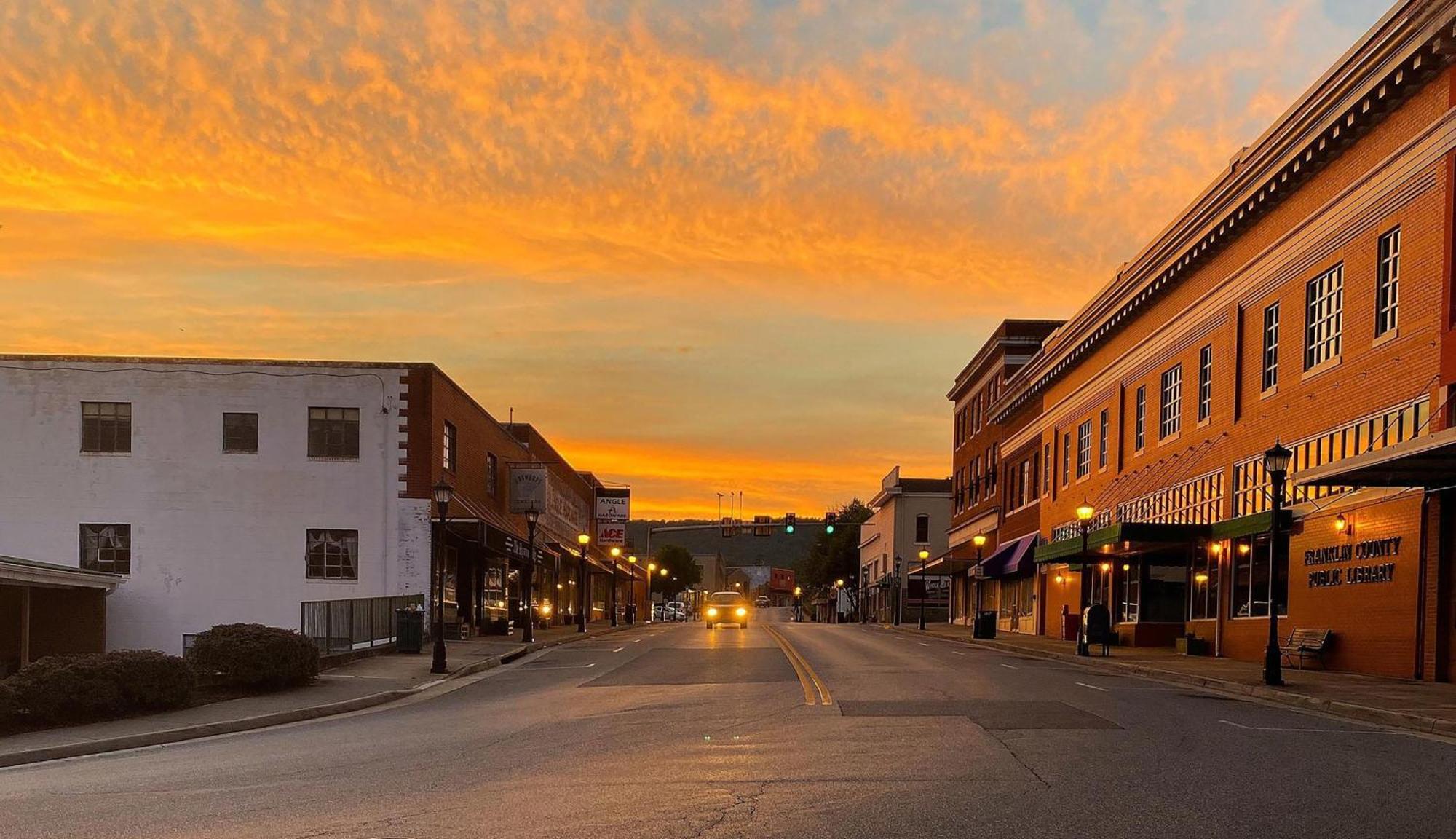 Holiday Inn Express & Suites Rocky Mount Smith Mountain Lake By Ihg Dış mekan fotoğraf